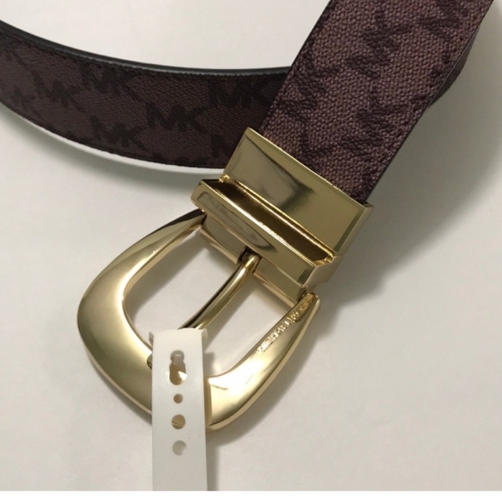 Michael Kors Twist Reversible Belt Genuine Leather size medium. NWT - Picture 4 of 15